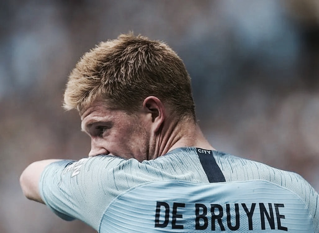 巴萨梅西进球助球队领先皇家社会（梅西破门助巴萨暂领先皇家社会）