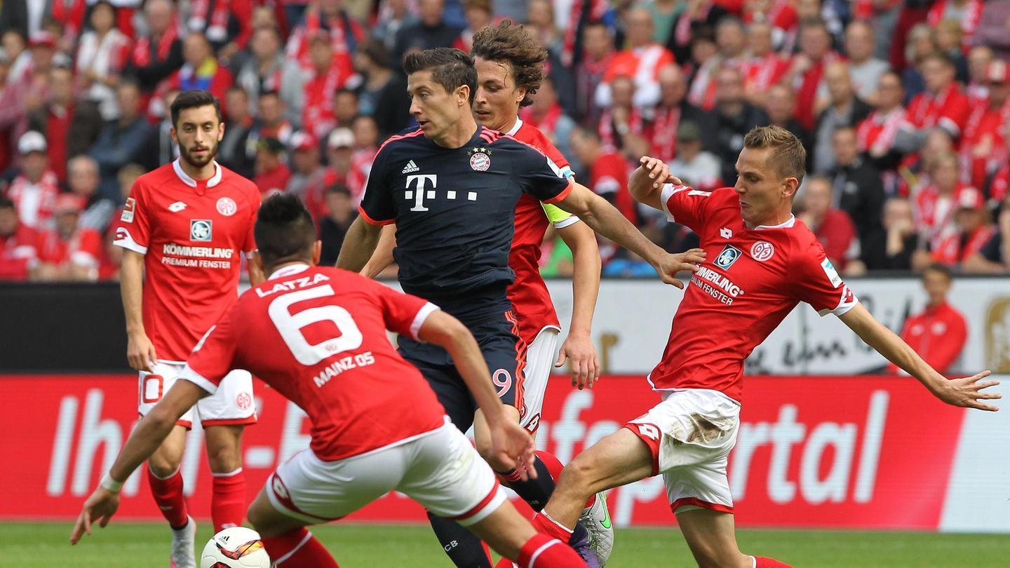 英超赛场亮点：利物浦逆转曼联,