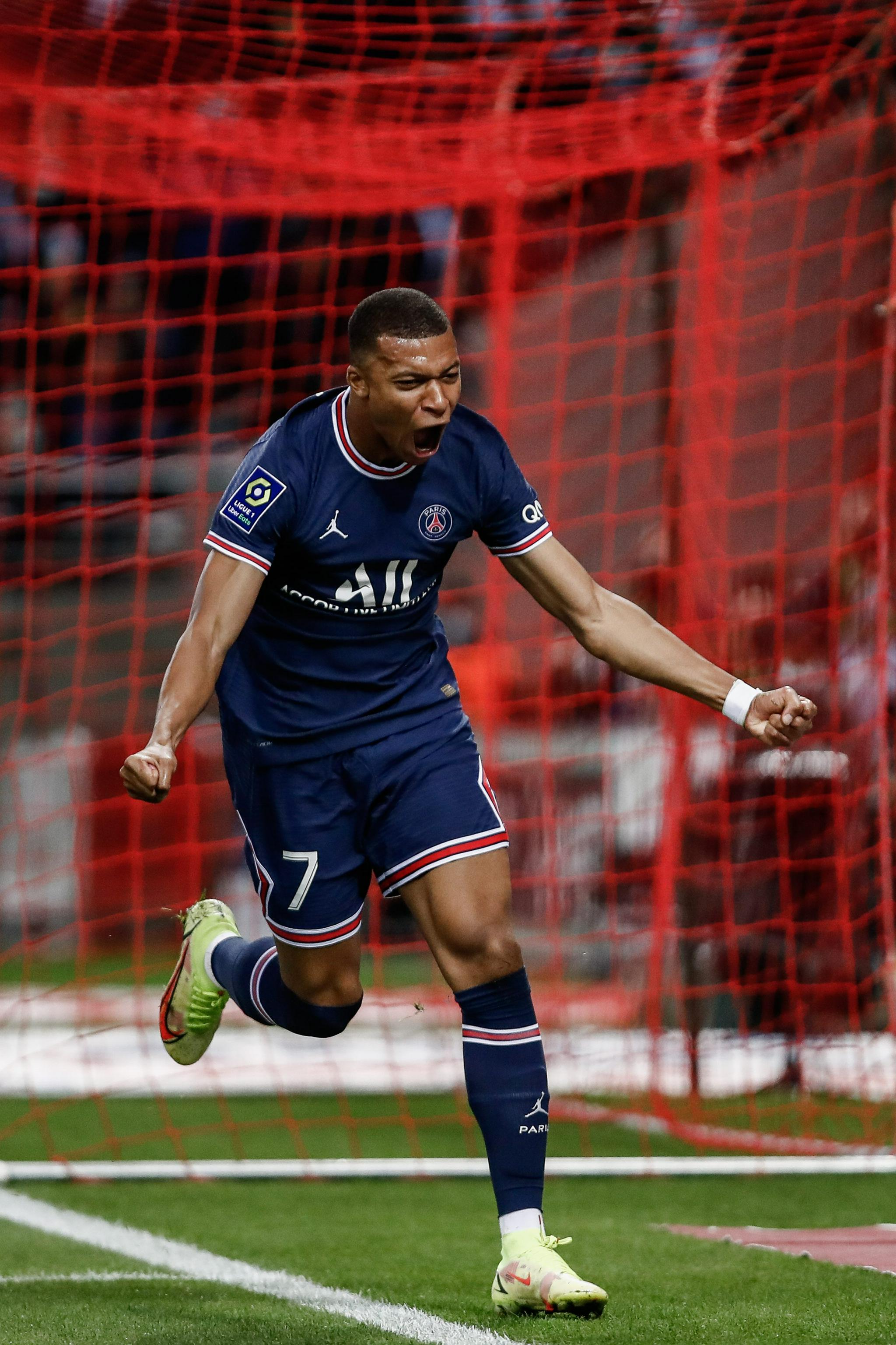 萨莫拉诺：巴萨必须引导好亚马尔，从没听过梅西说皇马偷窃