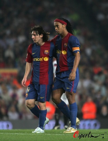 终极目标还是七场比赛而已？梅罗对待世界杯态度迥异（世界杯就那七场？梅西与C罗态度截然不同）