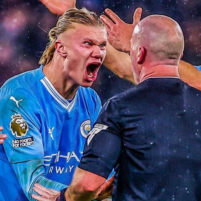 门将关键扑救震惊全场，堪称神扑（门将逆天一扑震撼全场，堪比神迹）