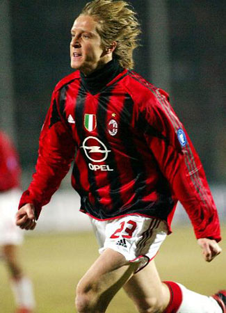 马尔基西奥质疑伊尔迪兹被换下：我绝不会把他换下，他太重要（马尔基西奥质疑换下伊尔迪兹：他太关键，我绝不会这么做）