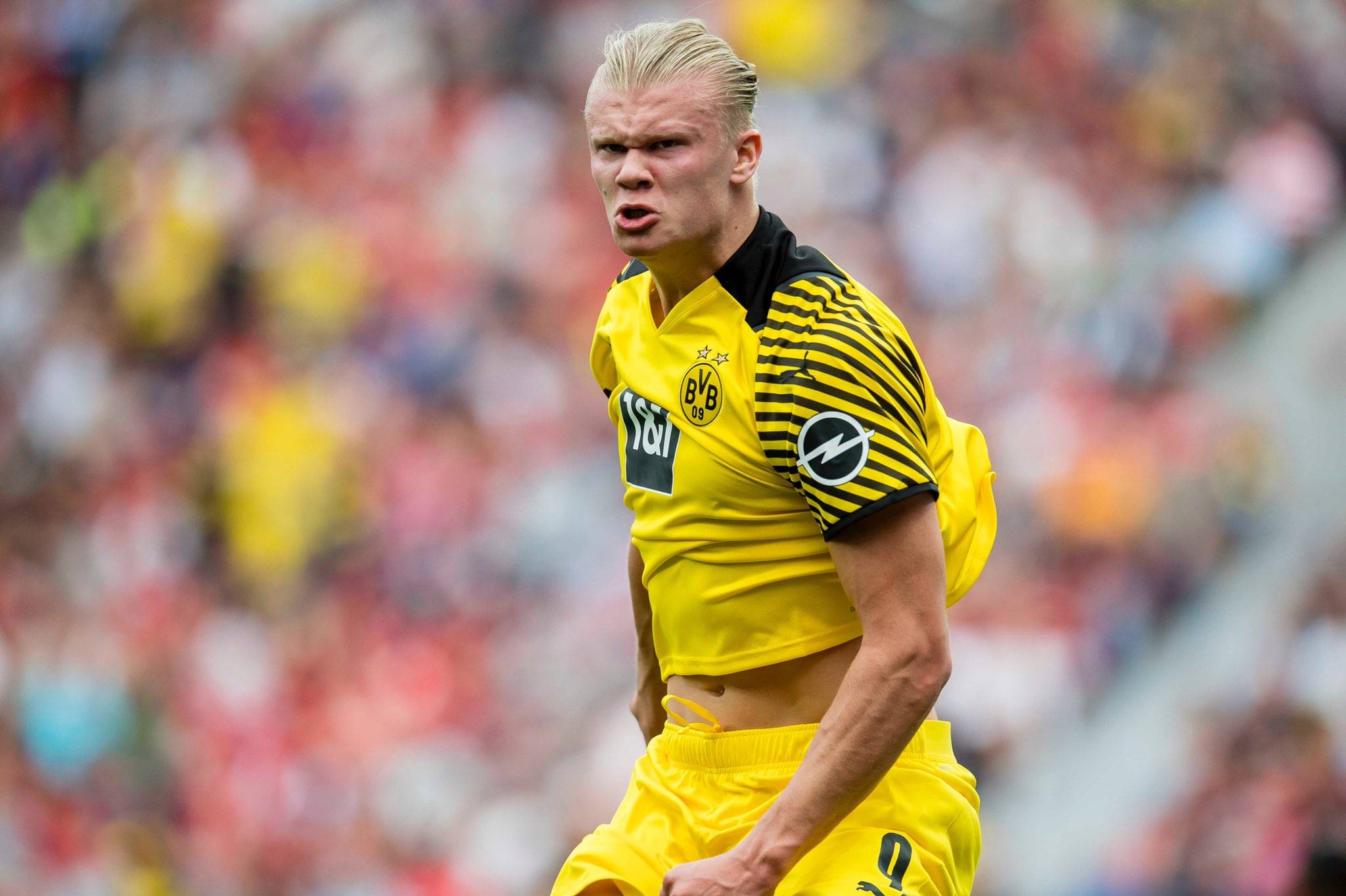 埃梅里：主场战胜阿森纳真的很开心，英超是本赛季首要目标（埃梅里：主场击败阿森纳令人欣喜，本赛季首要任务锁定英超）