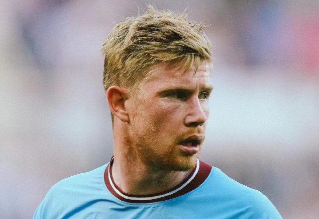 利物浦年轻中场莫顿：里昂中场引援的主要目标