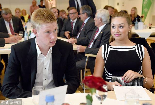 奥莱报：尼科-帕斯有望参加明年世界杯，完赛后大概率回皇马（奥莱报：尼科-帕斯有望出战明年世界杯，赛后大概率回归皇马）