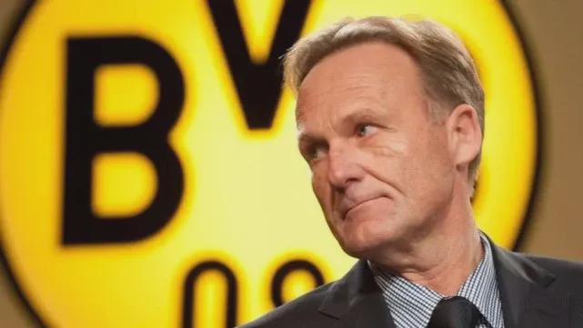 国足友谊赛战胜韩国展现新阵容（国足热身赛力克韩国，全新阵容亮相）